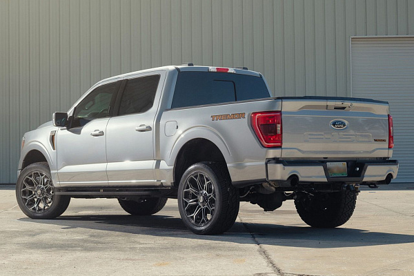 Фото дисков 4PLAY 4P83  на Ford F-150 XIV