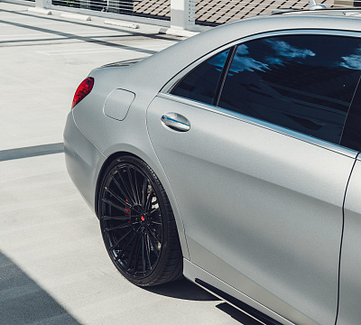 Фото дисков Vossen S17-04 на Mercedes-Benz S-Class (W222, C217)