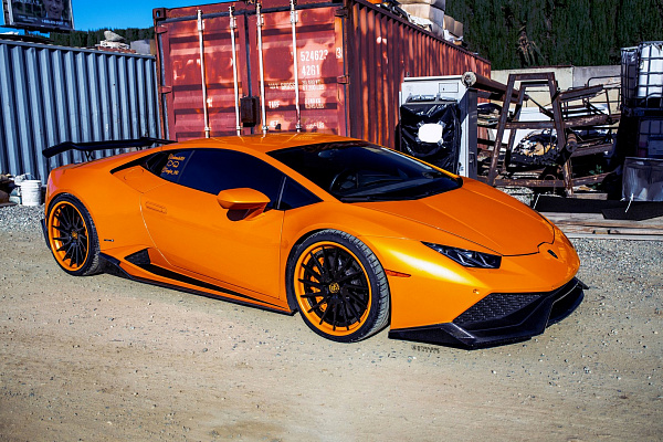 Фото дисков Strasse Wheels SV15T Deep Concave FS Другой цвет на Lamborghini Huracan