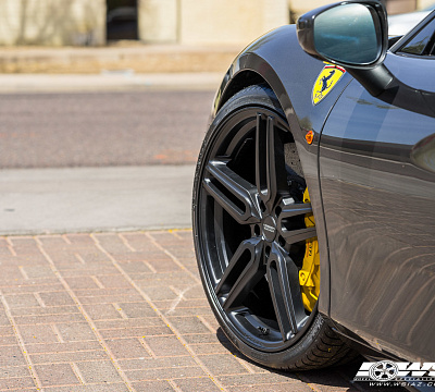 Фото дисков Vossen HF-1 на Ferrari 488