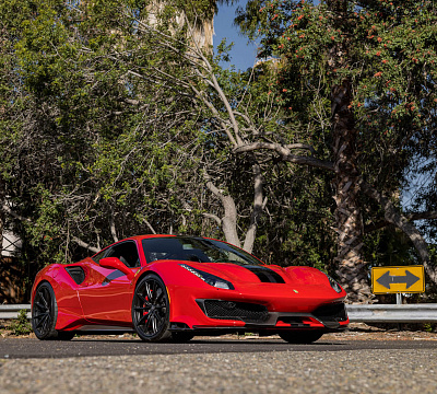 Фото дисков HRE P104SC на Ferrari 488
