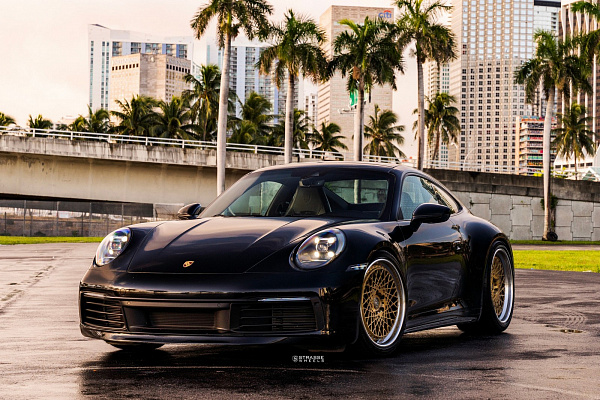 Фото дисков Strasse Wheels SC20 Track Сатиновое золото на Porsche 911 VIII