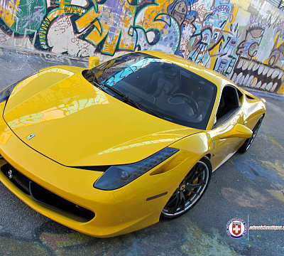 Фото дисков HRE S104 на Ferrari 458