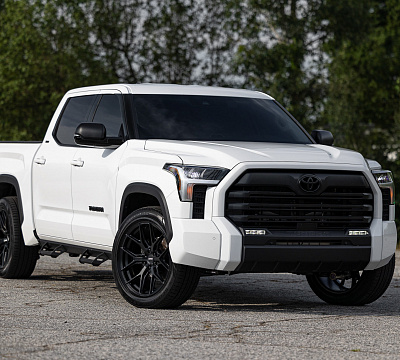 Фото дисков Vossen HF6-4 на Toyota Tundra III
