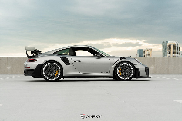 Фото дисков Anrky RS1 Черный глянец на Porsche 911 VII