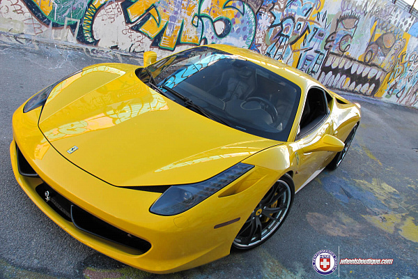 Фото дисков HRE S104 Сатиновый графит на Ferrari 458