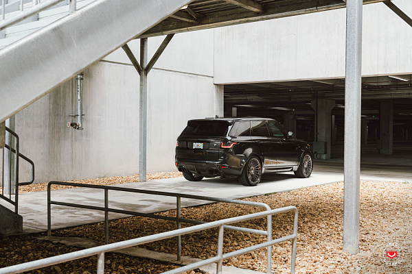 Фото дисков Vossen S17-13 Глянцевый темный лак на Range Rover Sport II