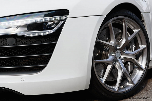 Фото дисков HRE P101 Глянцевый тонированный лак на Audi R8 (Typ 42)