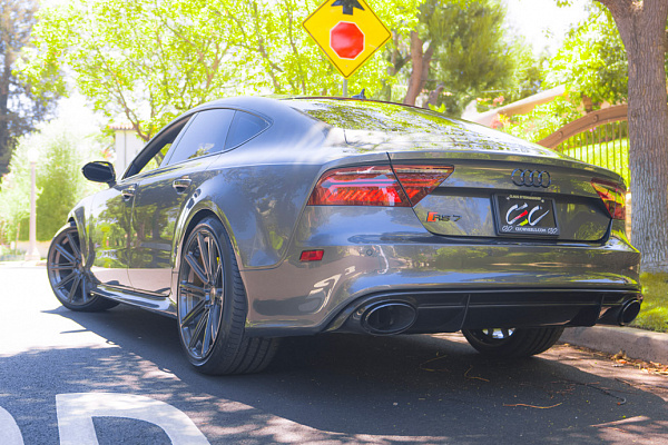 Фото дисков CEC C882 Глянцевый темный лак на Audi A/RS 7 (4G)