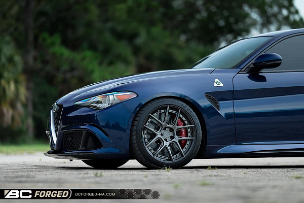 Фото дисков BC Forged HCA381 Сатиновый графит на Alfa Romeo Giulia II (952)