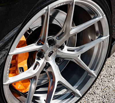 Фото дисков Vossen S21-01 на Ferrari 488