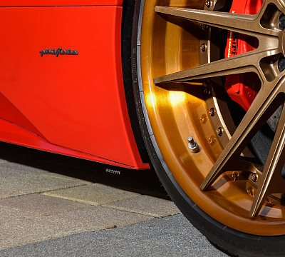 Фото дисков Strasse Wheels SV1 Deep Concave FS на Ferrari 458