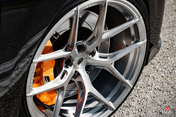 Фото дисков Vossen S21-01 Глянцевый тонированный лак на Ferrari 488