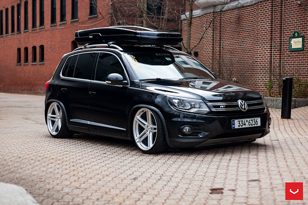 Фото дисков Vossen VFS-5 Серебро на Volkswagen Tiguan I