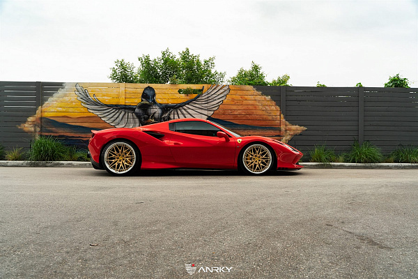Фото дисков Anrky S3-X1 Сатиновое золото на Ferrari F8