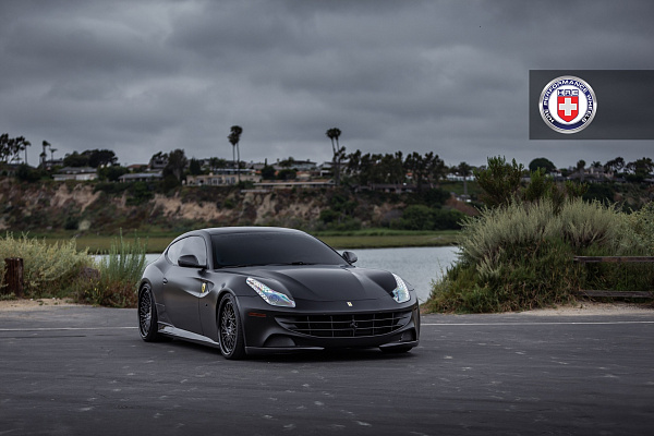 Фото дисков HRE 501 Черный глянец на Ferrari FF