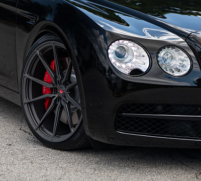 Фото дисков Vossen M-X2 на Bentley Flying Spur II