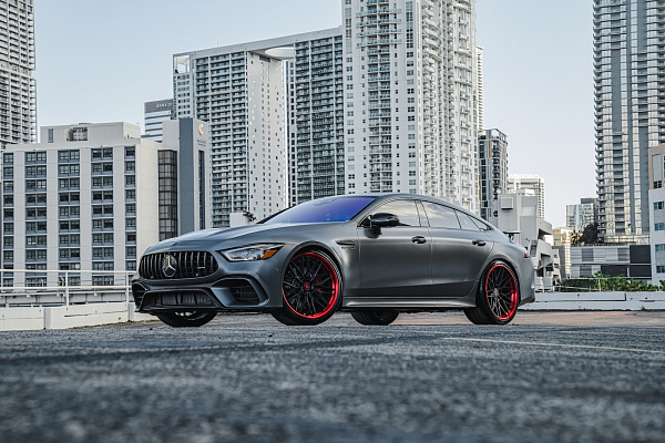 Фото дисков Strasse Wheels SV10M-RS Deep Concave FS Другой цвет на Mercedes-Benz AMG GT I