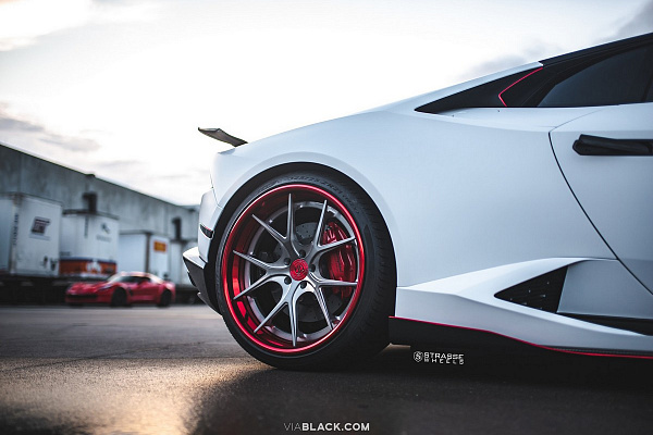 Фото дисков Strasse Wheels SM5R Deep Concave Другой цвет на Lamborghini Huracan
