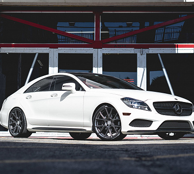 Фото дисков Vossen VFS-6 на Mercedes-Benz CLS (C218)