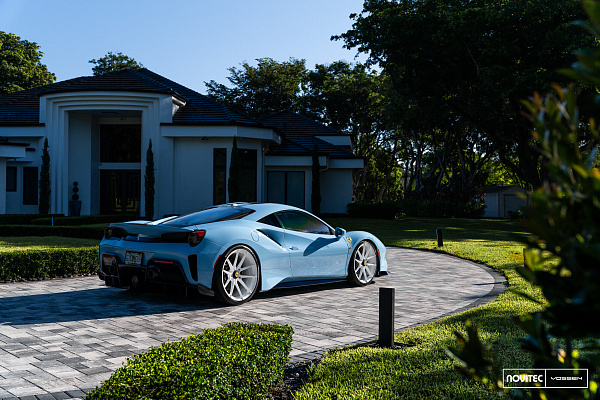 Фото дисков NOVITEC NF10 Белый глянец на Ferrari 488