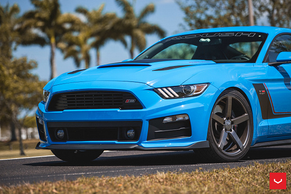 Фото дисков Vossen CV3 Глянцевый графит на Ford Mustang VI