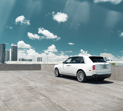 Фото дисков Vossen S17-15T на Rolls-Royce Cullinan