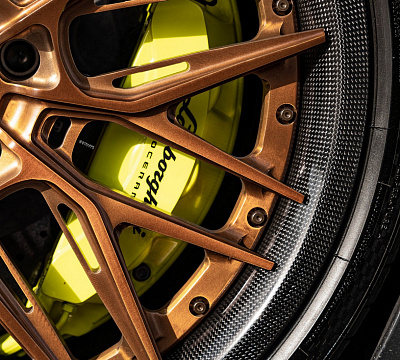 Фото дисков Strasse Wheels SV10M Track на Lamborghini Aventador