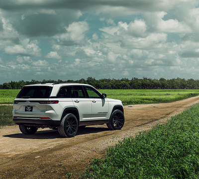 Фото дисков Vossen HF-3 на Jeep Grand Cherokee V