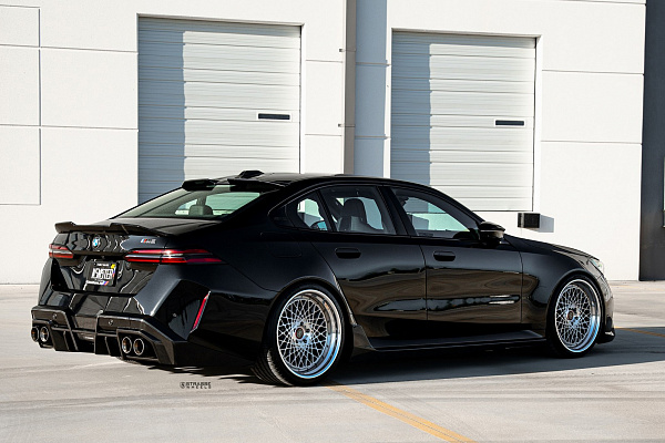 Фото дисков Strasse Wheels SC20 Track Глянцевый лак на BMW 5/M5 (G60/G90)