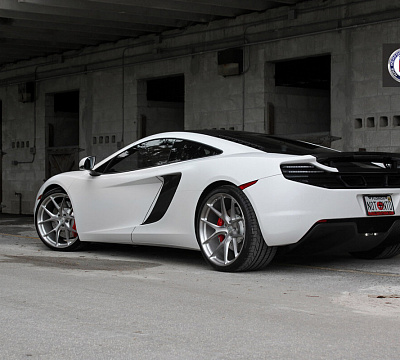 Фото дисков HRE P101 на McLaren 12C