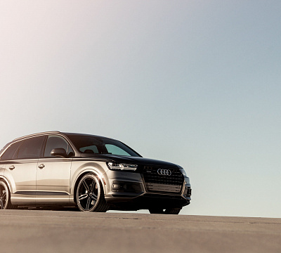 Фото дисков Vossen HF-1 на Audi Q7 (4M)
