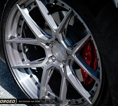 Фото дисков BC Forged HCA381 на Tesla Model S