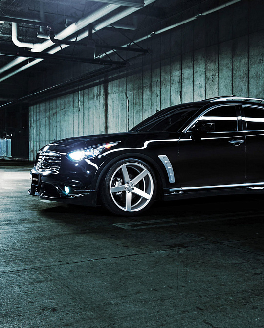 Фото дисков CV3 Серебро на Infiniti FX II