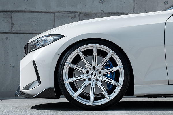 Фото дисков Radi8 R806 Глянцевый лак на BMW 3/M3 (G2x/G80)