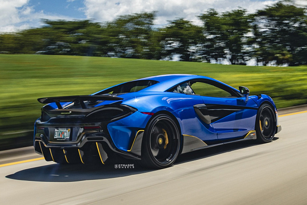 Фото дисков Strasse Wheels R10 Deep Concave FS Черный сатин на McLaren 600