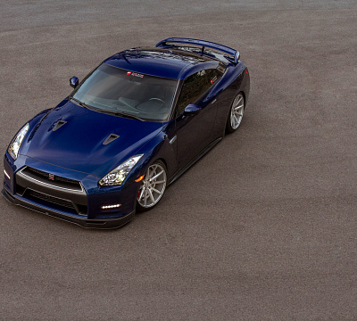 Фото дисков Vossen VFS-1 на Nissan GT-R