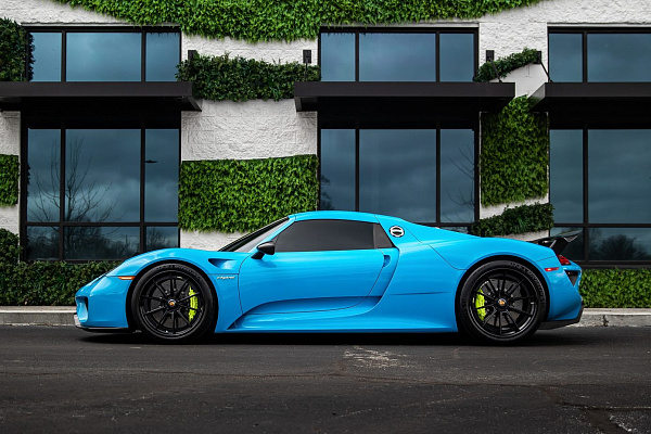 Фото дисков Anrky AN38 Черный сатин на Porsche 918 Spyder