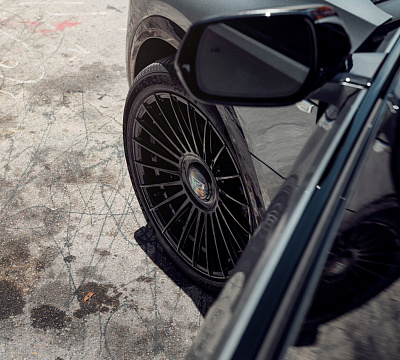 Фото дисков Vossen HF-8 на Cadillac Lyriq