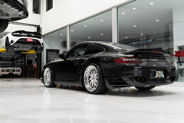 Фото дисков HRE 520 Глянцевый лак на Porsche 911 VI