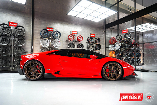 Фото дисков NOVITEC NL4 Сатиновая бронза на Lamborghini Huracan