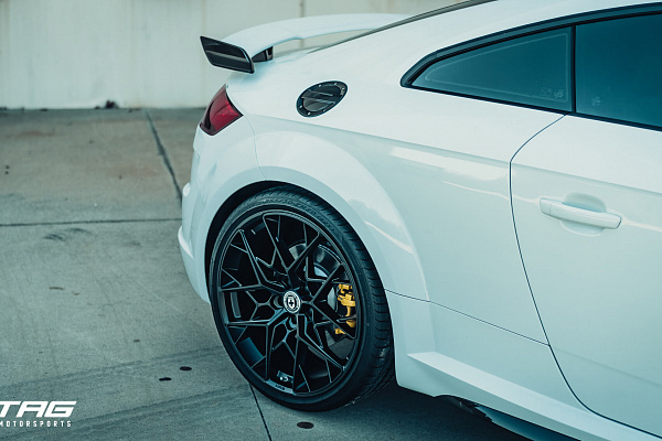 Фото дисков HRE FF10 Черный сатин на Audi TT (8S)