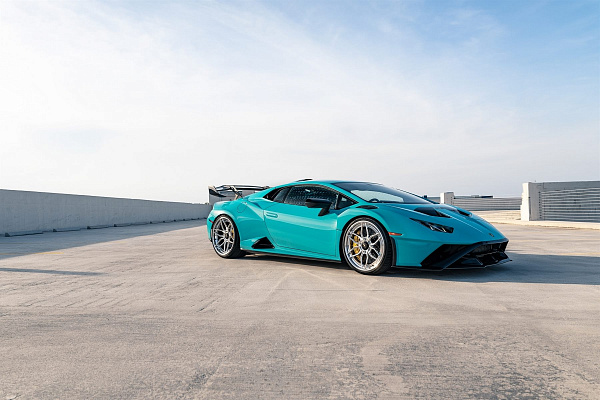 Фото дисков Anrky AN36 Полированный лак на Lamborghini Huracan