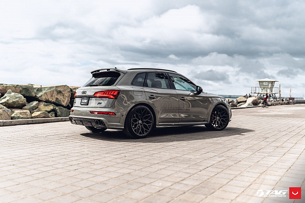 Фото дисков Vossen HF-2 Глянцевый графит на Audi Q5 (FY)