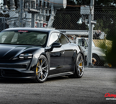 Фото дисков Vossen RS74 на Porsche Taycan I