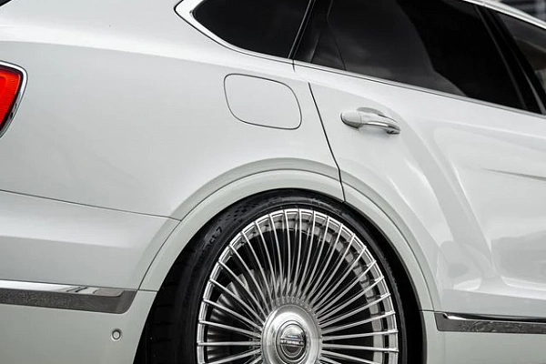 Фото дисков ST Wheels ST5 Полированный лак на Bentley Bentayga