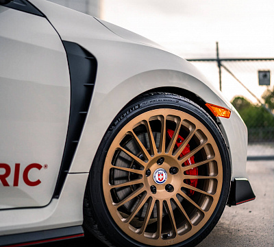 Фото дисков HRE 309M на Honda Civic Type R FK8