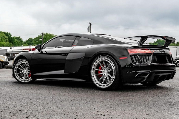 Audi R8 (4S)