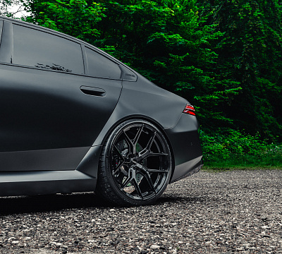 Фото дисков Vossen HF-5 на BMW 5/M5 (G60/G90)
