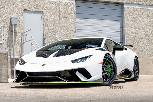 Lamborghini Huracan LP640-4 Performante